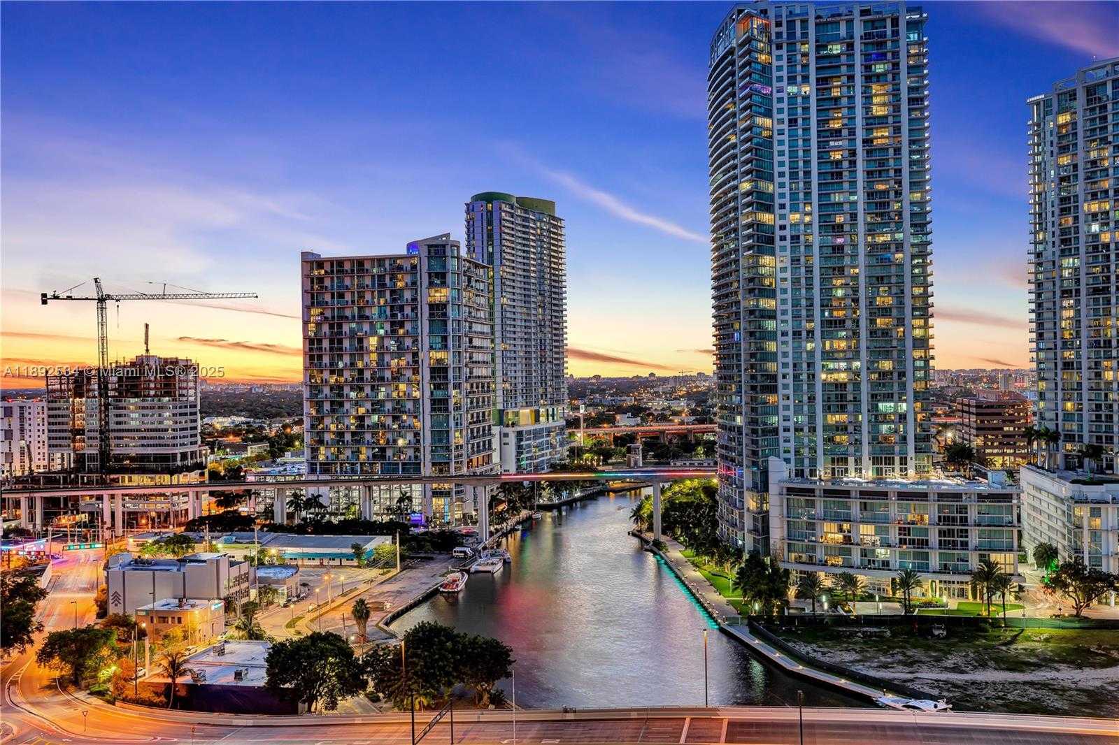 Small Image of 31 SOUTH EAST 5TH ST #2111, Miami Number 25