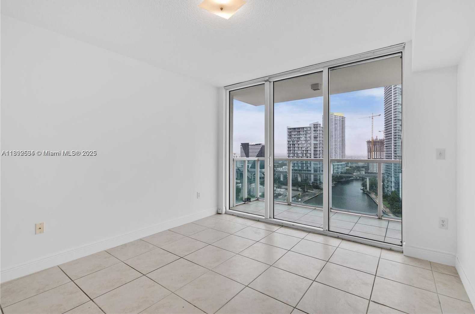 Small Image of 31 SOUTH EAST 5TH ST #2111, Miami Number 6