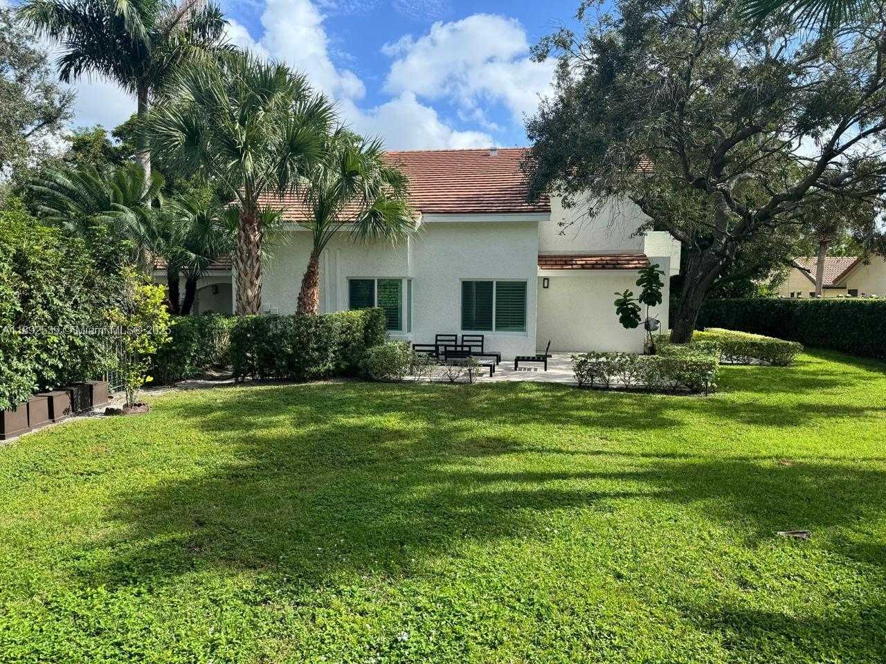 Small Image of 10744 SANTA LAGUNA DR, Boca Raton Number 3