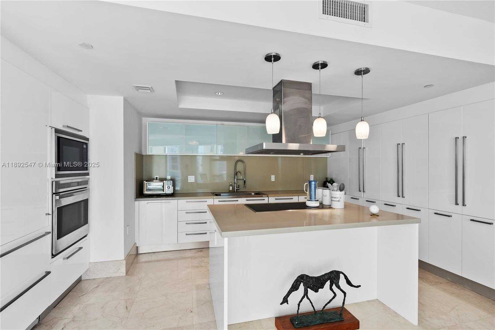 Small Image of 200 SUNNY ISLES BLVD #2-UPH3, Sunny Isles Beach Number 10