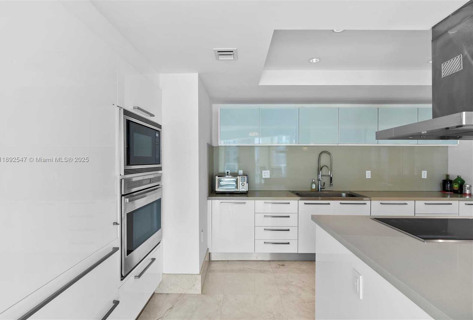 Small Image of 200 SUNNY ISLES BLVD #2-UPH3, Sunny Isles Beach Number 14