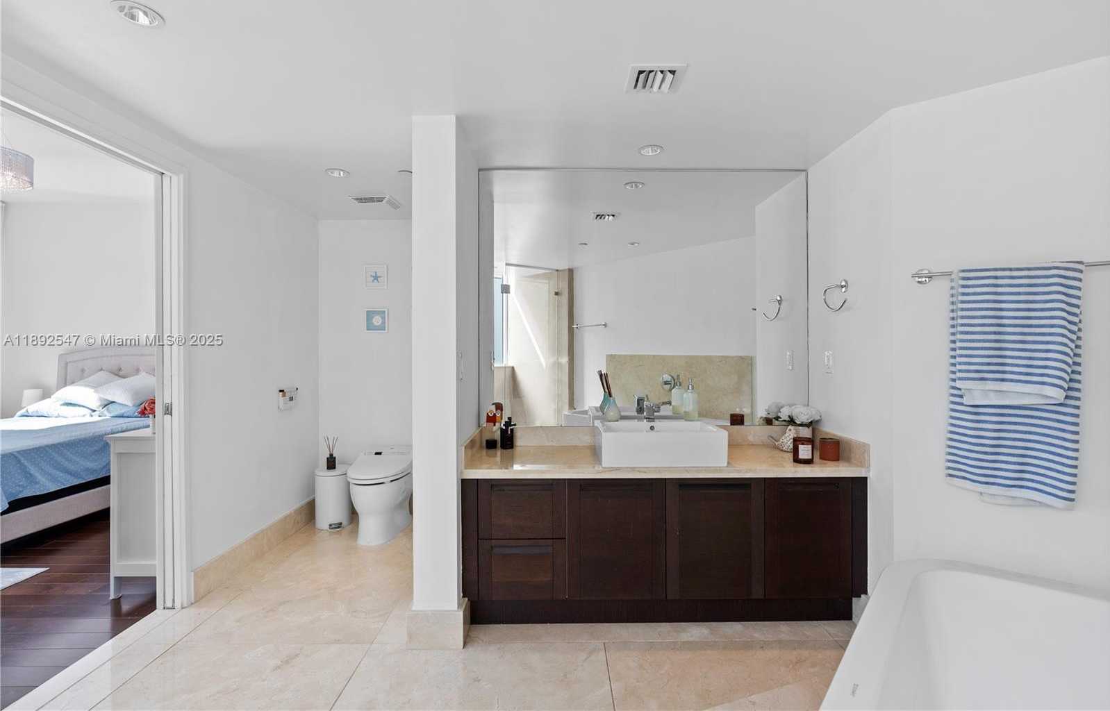 Small Image of 200 SUNNY ISLES BLVD #2-UPH3, Sunny Isles Beach Number 30