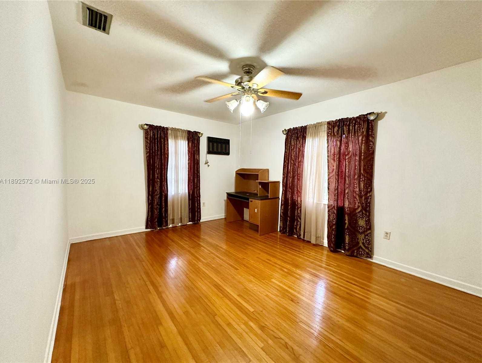 Small Image of 4005 NORTH WEST 9TH ST, Miami Number 12