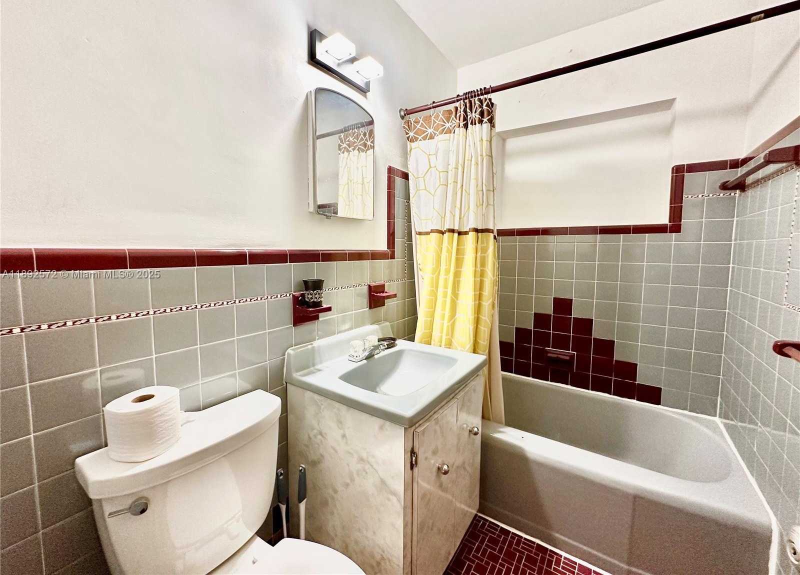 Small Image of 4005 NORTH WEST 9TH ST, Miami Number 14