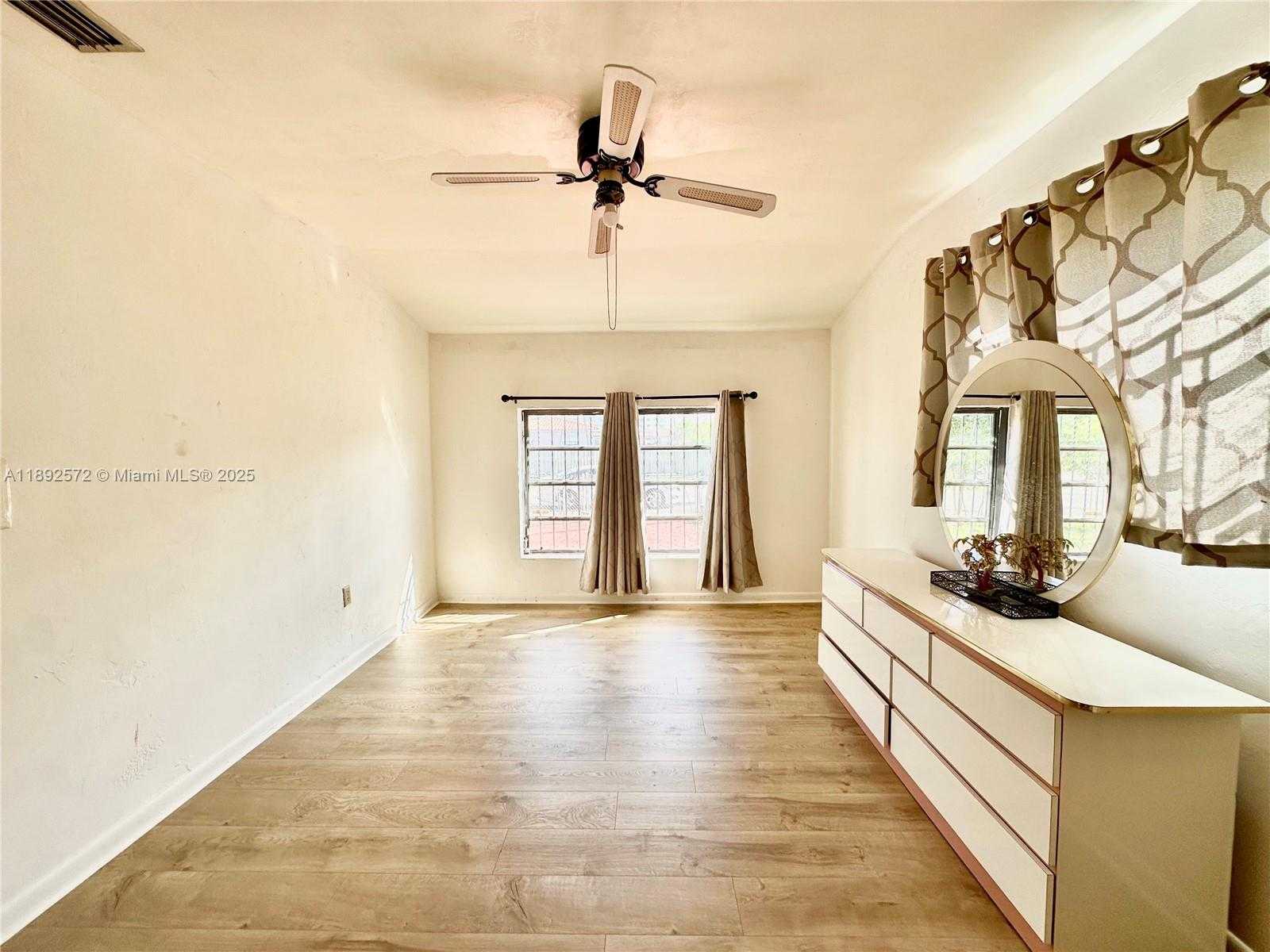 Small Image of 4005 NORTH WEST 9TH ST, Miami Number 9