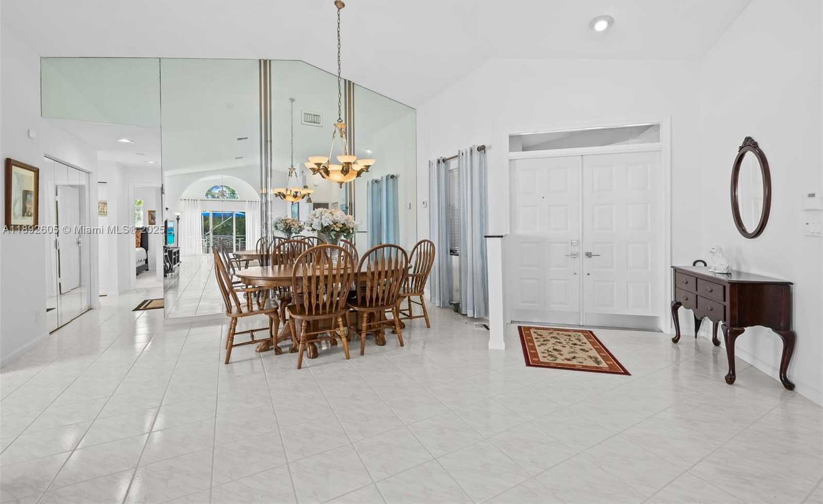 Small Image of 9650 HARBOUR LAKE CIR, Boynton Beach Number 2