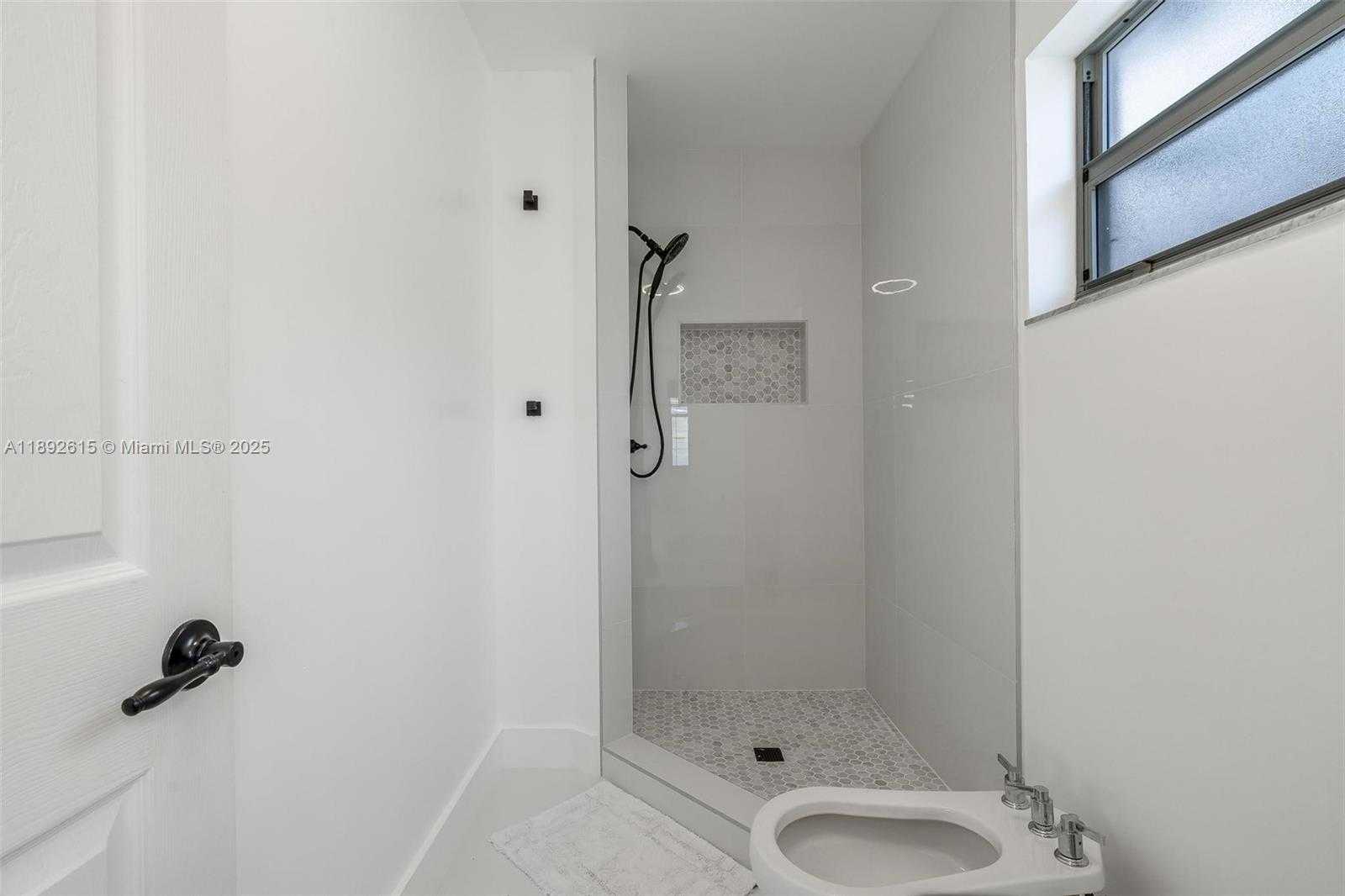 Small Image of 15025 SOUTH WEST 141ST TER, Miami Number 19