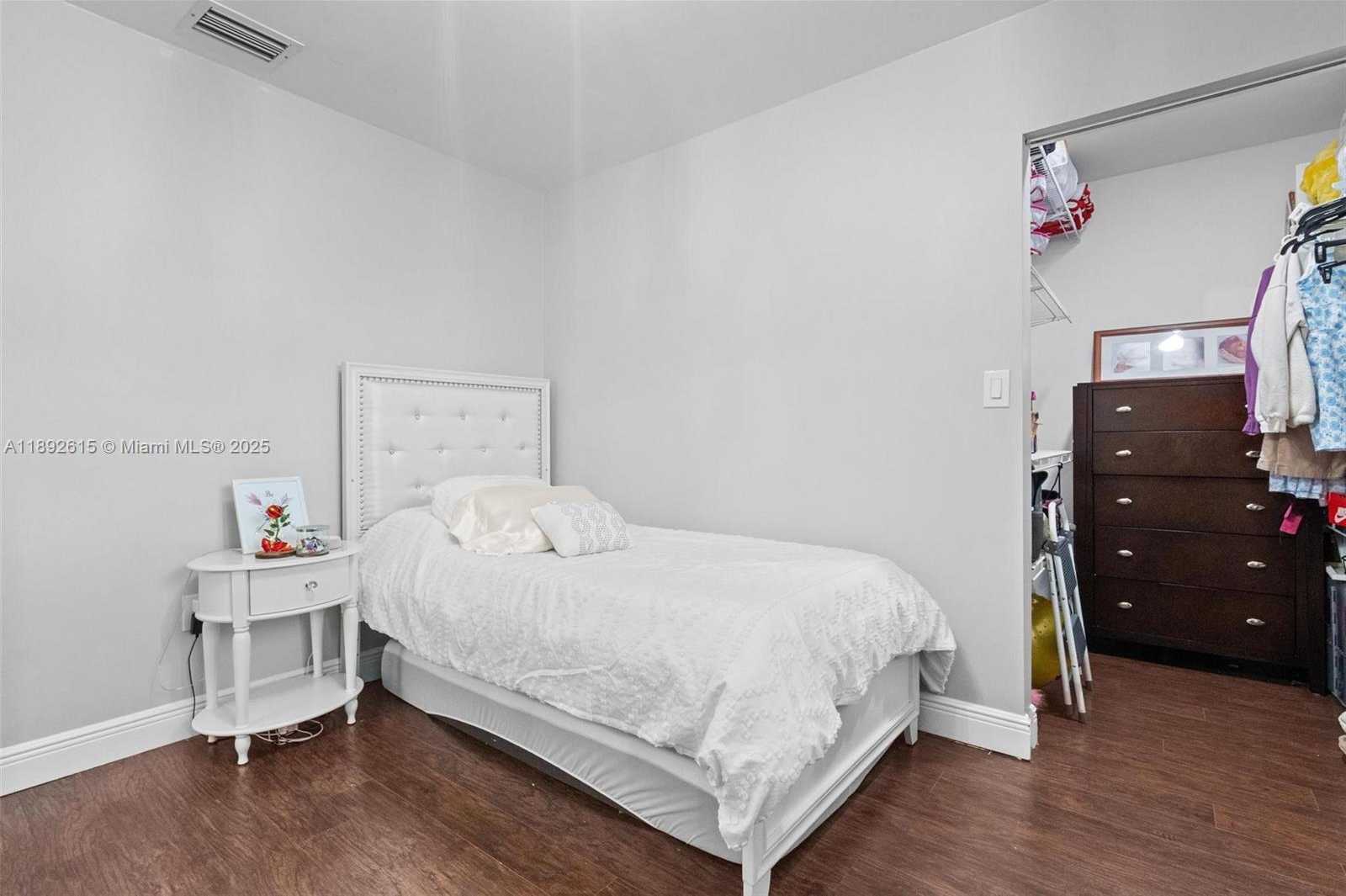 Small Image of 15025 SOUTH WEST 141ST TER, Miami Number 21