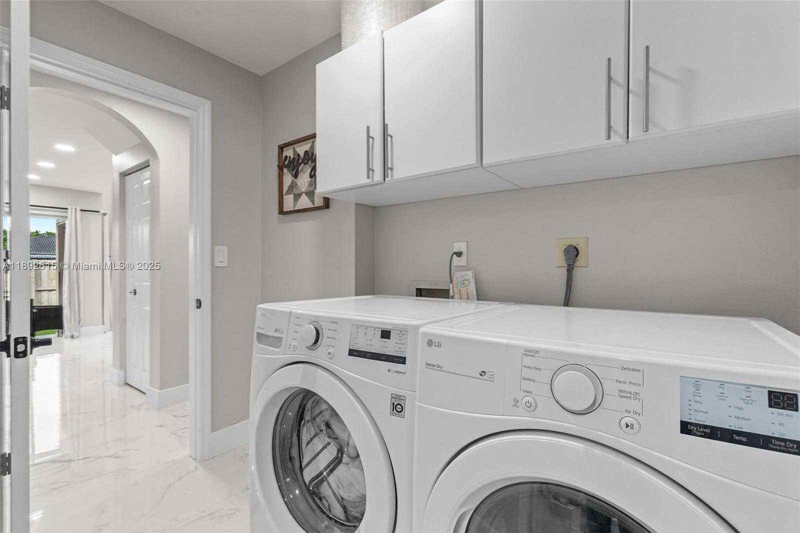 Small Image of 15025 SOUTH WEST 141ST TER, Miami Number 30