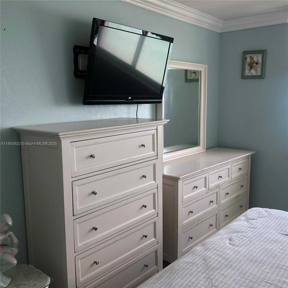 Small Image of 6969 COLLINS AVE #814, Miami Beach Number 11