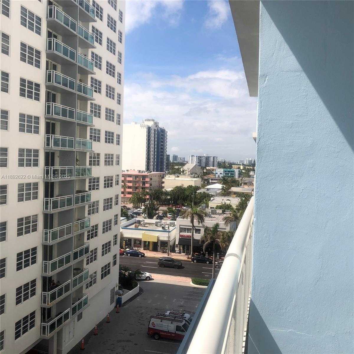 Small Image of 6969 COLLINS AVE #814, Miami Beach Number 19