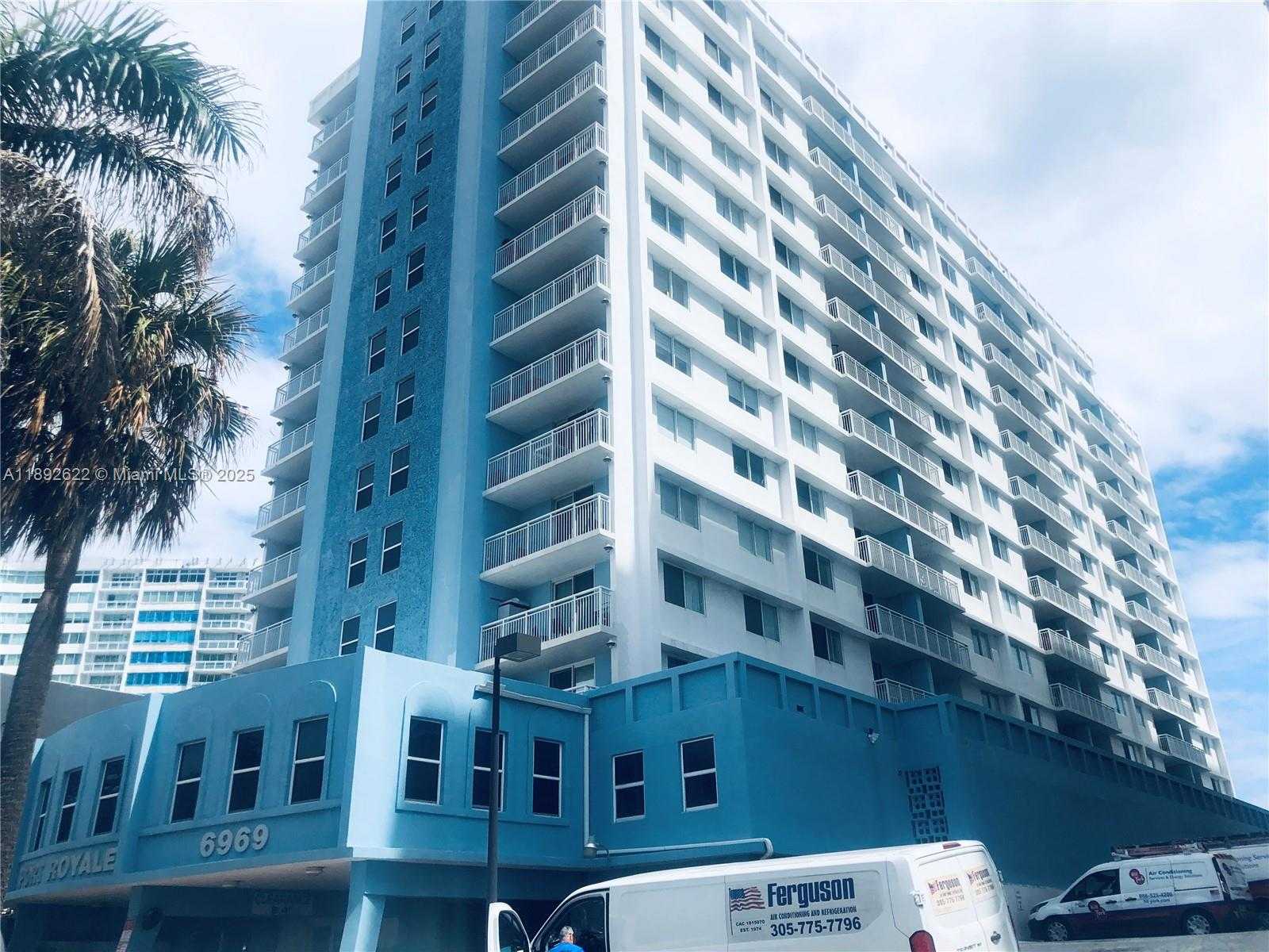 Small Image of 6969 COLLINS AVE #814, Miami Beach Number 2