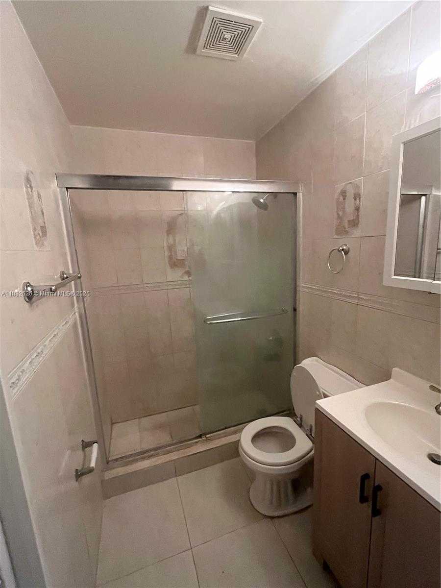 Small Image of 2528 WEST 65TH ST #2528, Hialeah Number 7