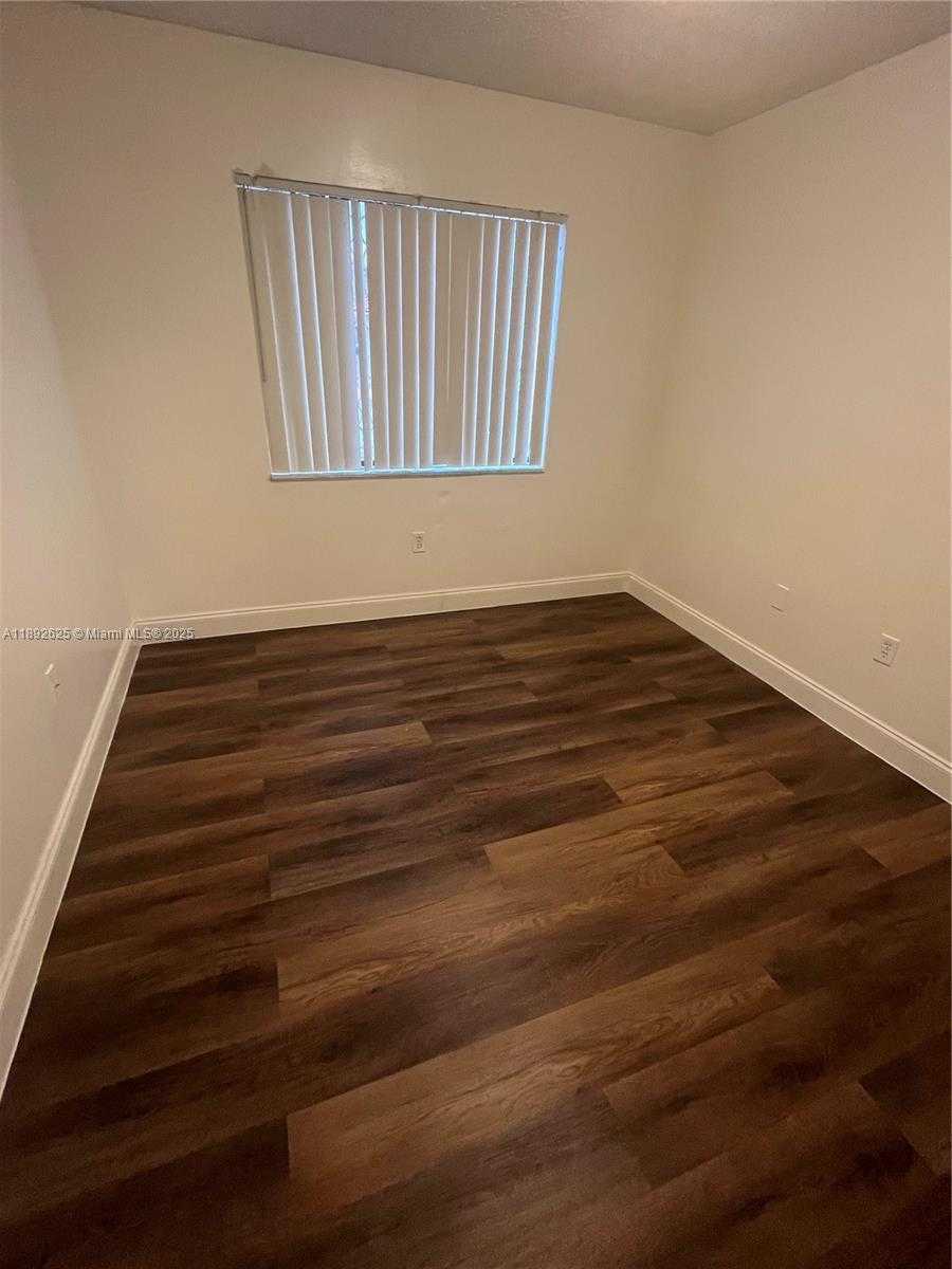 Small Image of 2528 WEST 65TH ST #2528, Hialeah Number 8