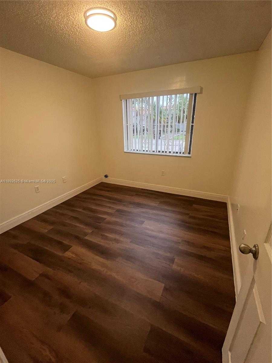 Small Image of 2528 WEST 65TH ST #2528, Hialeah Number 9