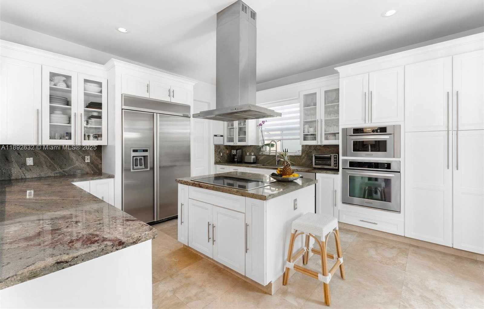 Small Image of 2143 NORTH BAY RD, Miami Beach Number 11