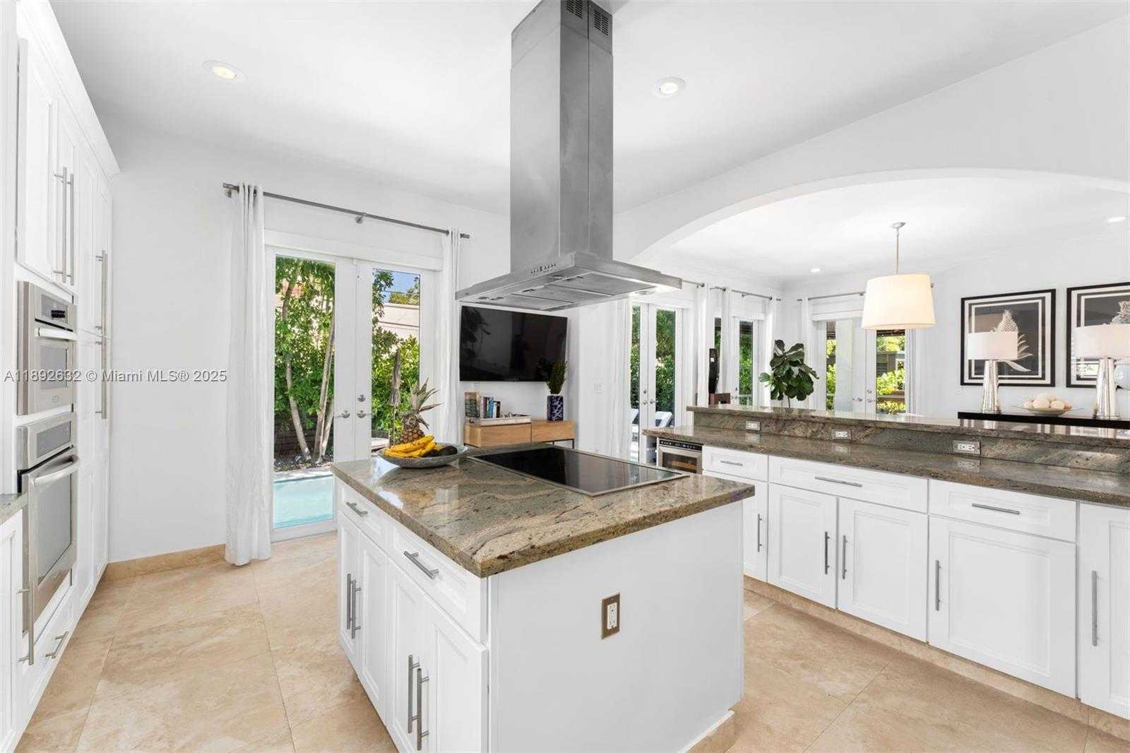 Small Image of 2143 NORTH BAY RD, Miami Beach Number 12