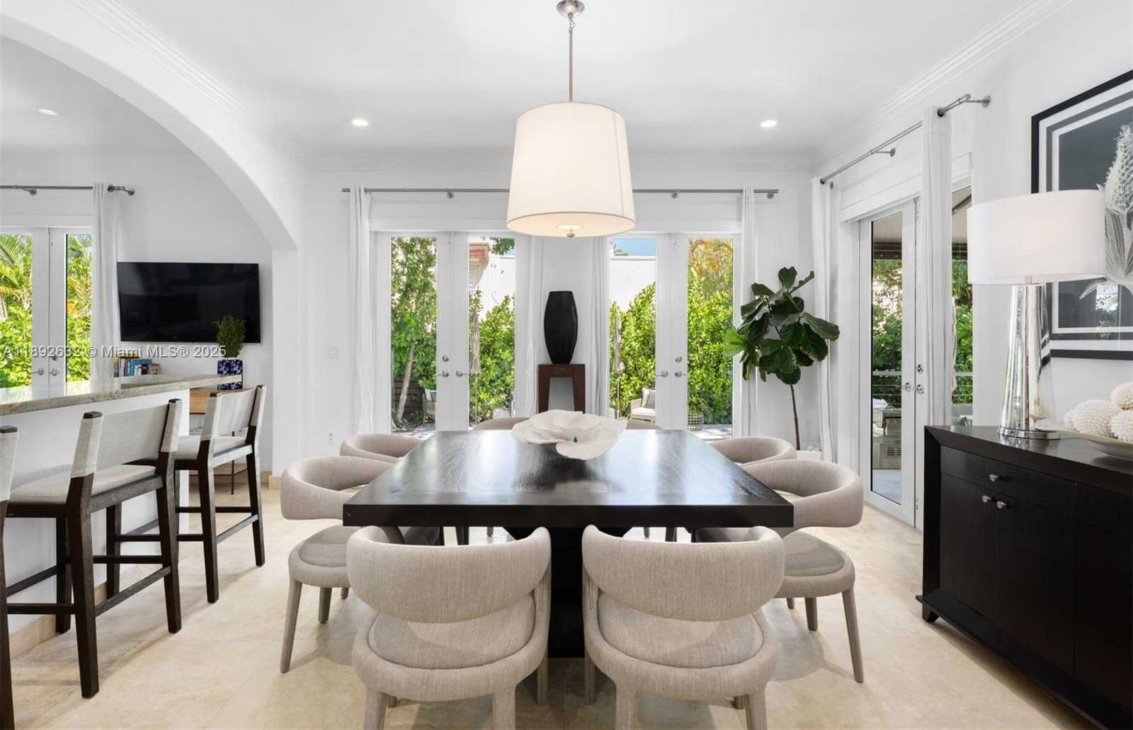 Small Image of 2143 NORTH BAY RD, Miami Beach Number 14