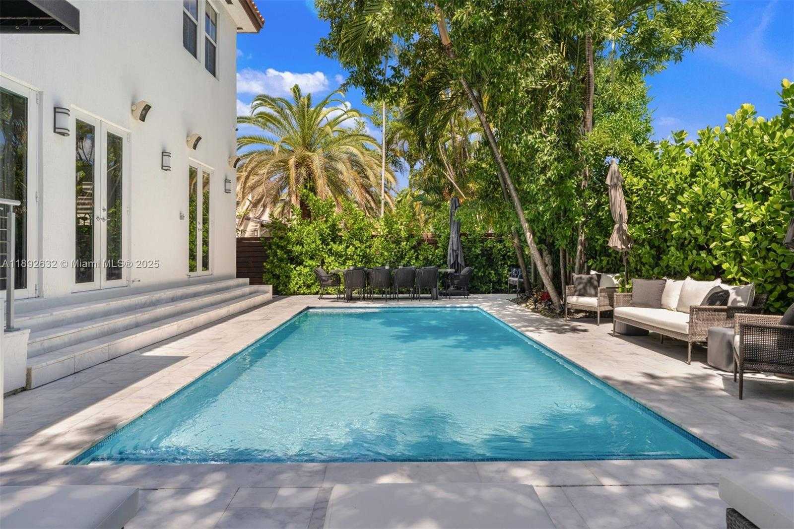 Small Image of 2143 NORTH BAY RD, Miami Beach Number 18