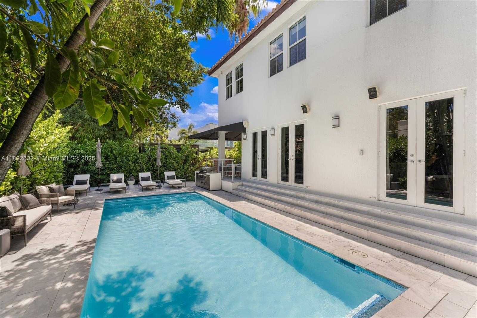 Small Image of 2143 NORTH BAY RD, Miami Beach Number 20