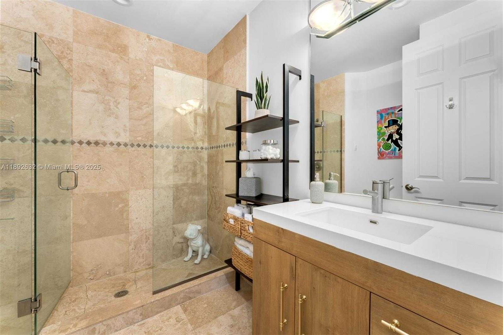Small Image of 2143 NORTH BAY RD, Miami Beach Number 28