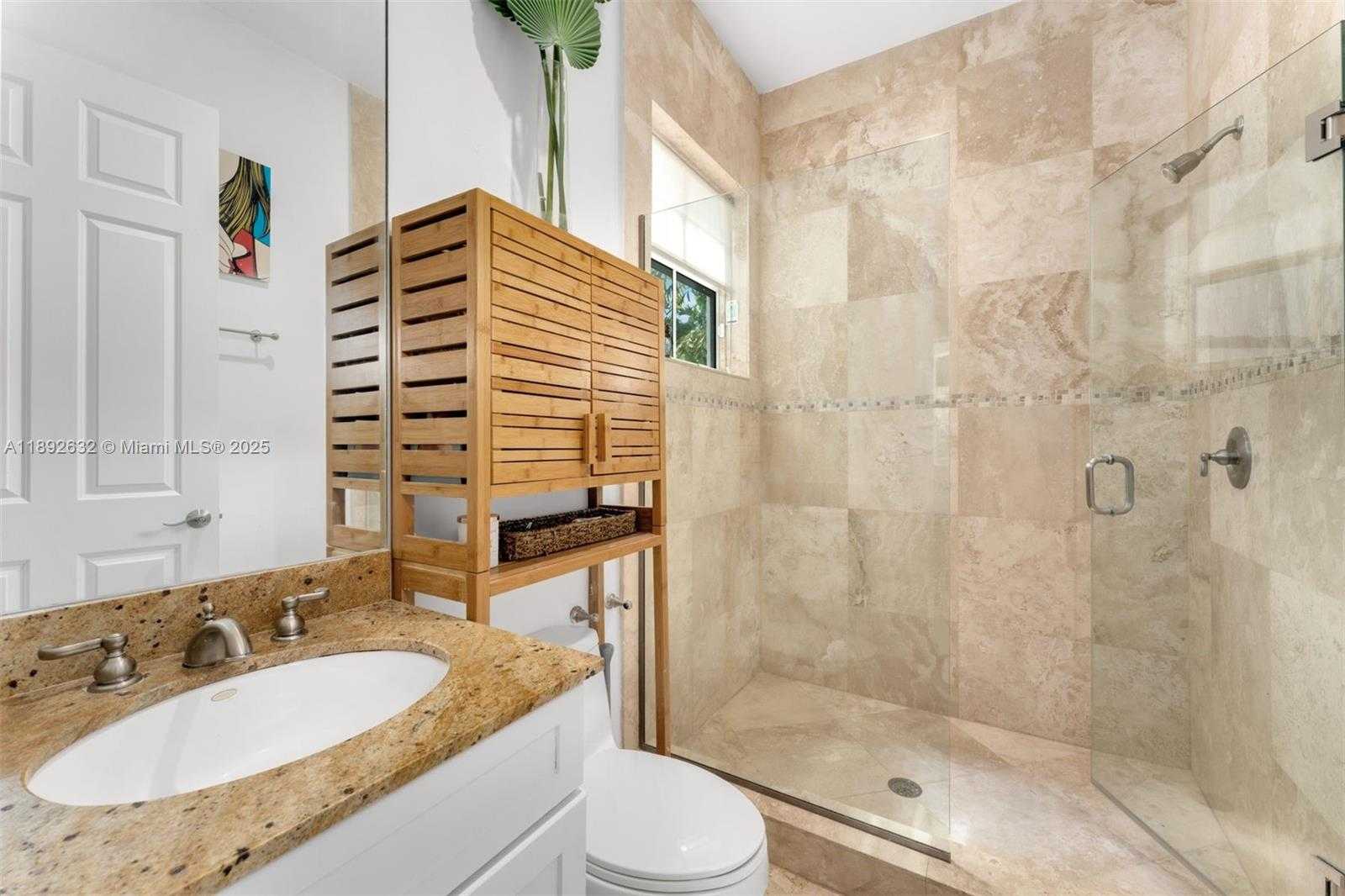 Small Image of 2143 NORTH BAY RD, Miami Beach Number 35