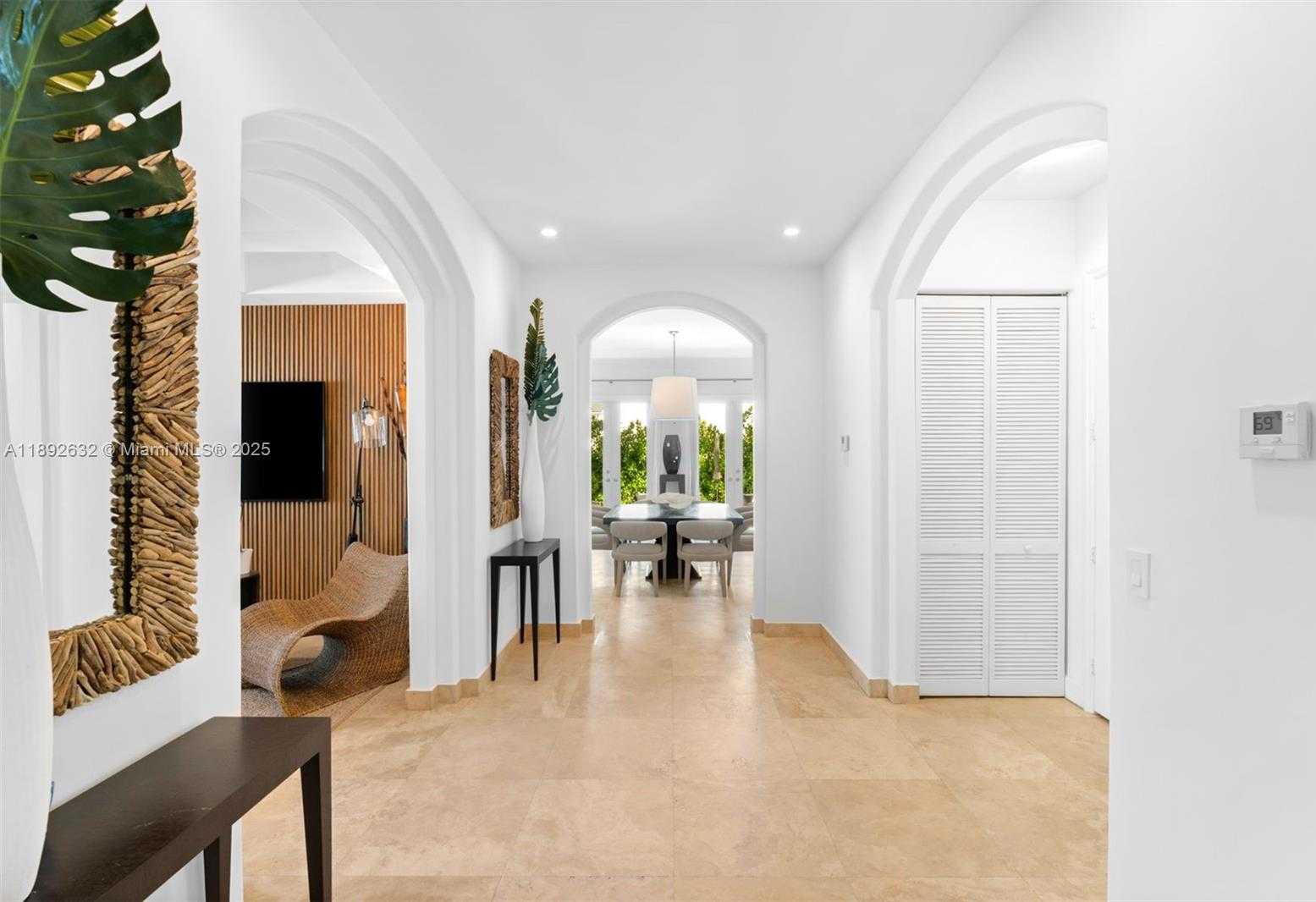Small Image of 2143 NORTH BAY RD, Miami Beach Number 8