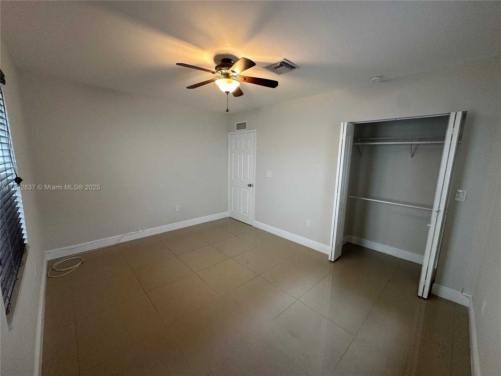Small Image of 2155 BIARRITZ DR, Miami Beach Number 13