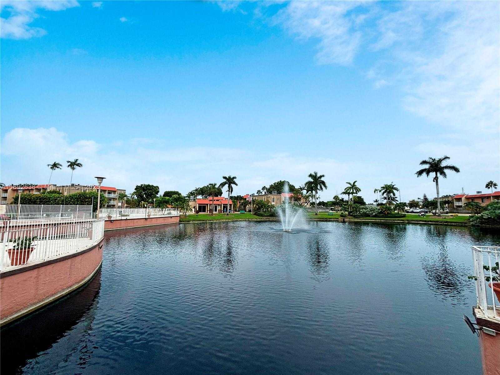 Small Image of 5201 GENEVA WAY #213, Doral Number 17