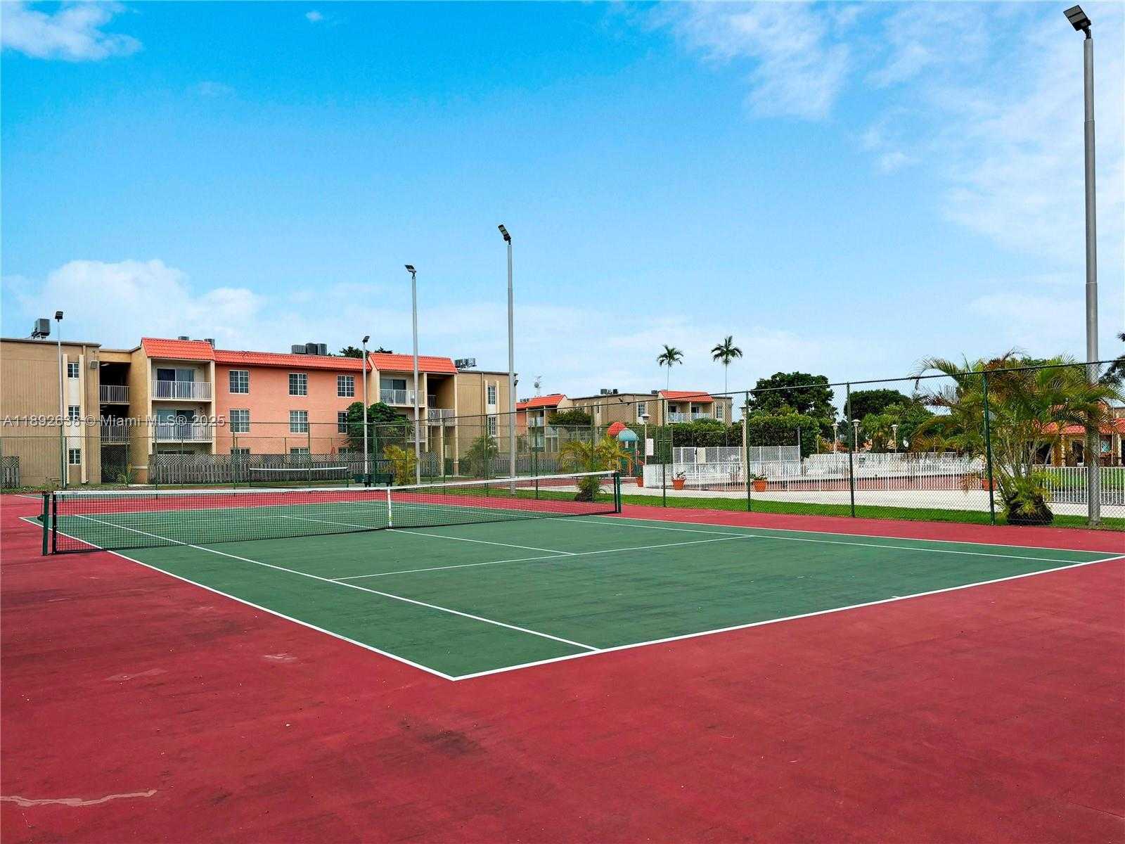 Small Image of 5201 GENEVA WAY #213, Doral Number 18