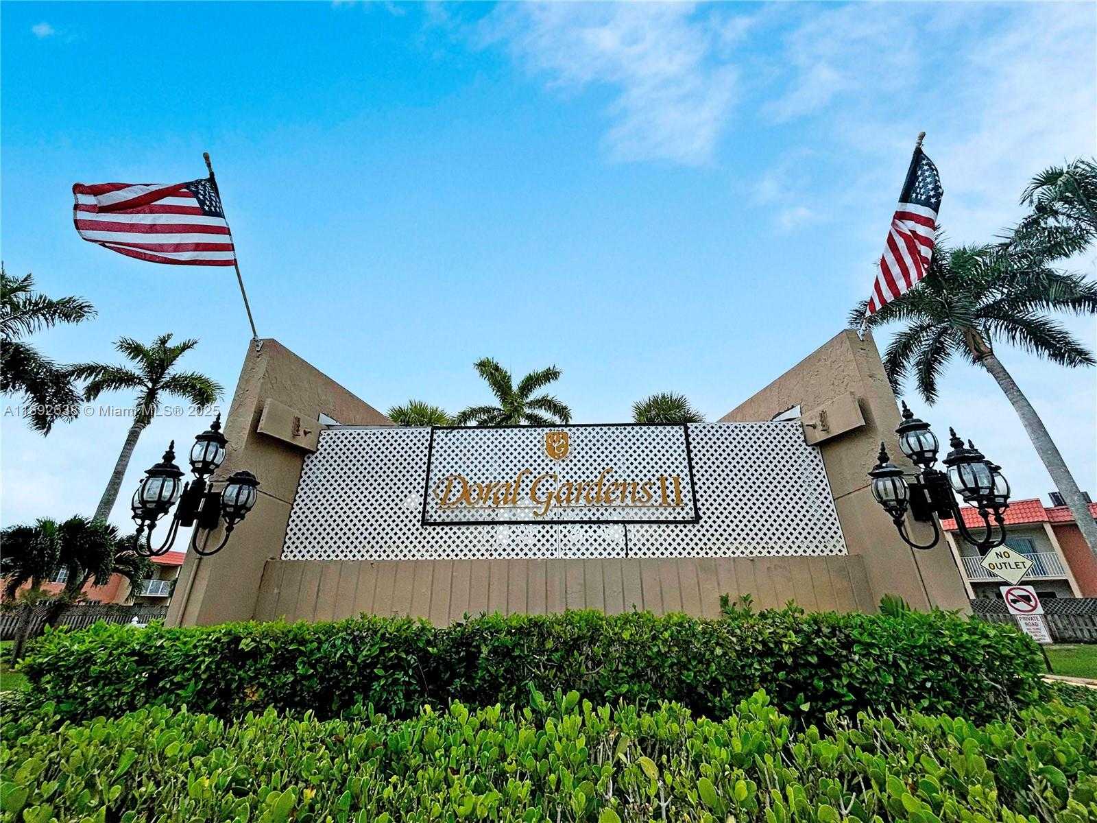 Small Image of 5201 GENEVA WAY #213, Doral Number 21