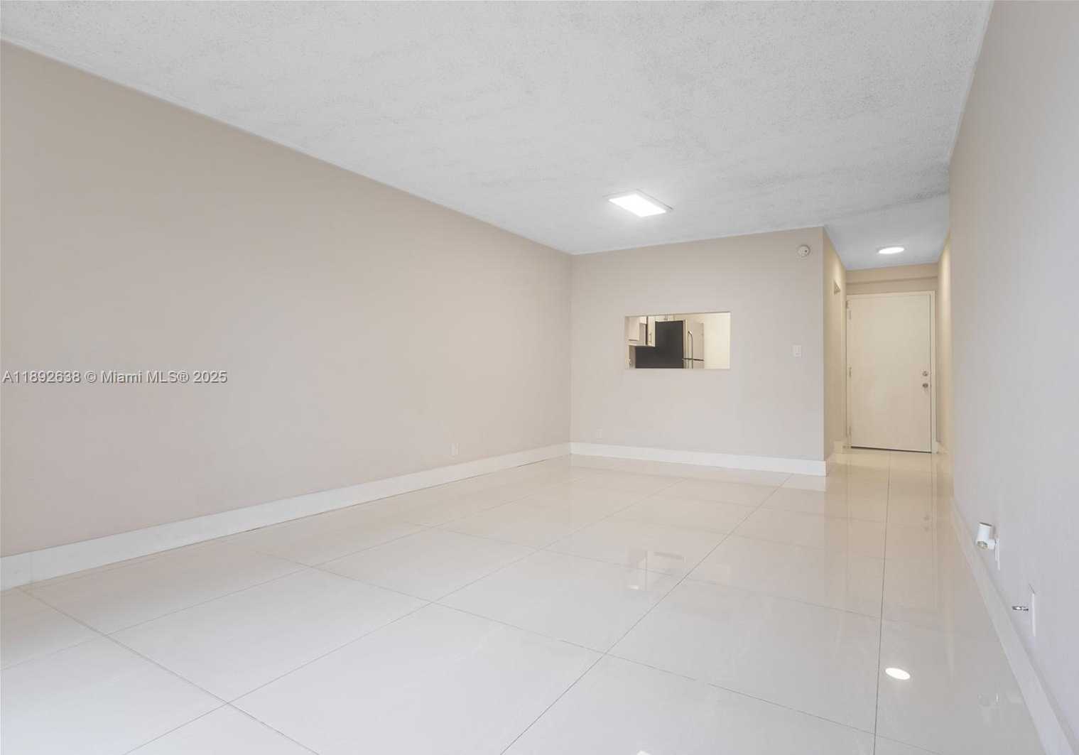 Small Image of 5201 GENEVA WAY #213, Doral Number 9