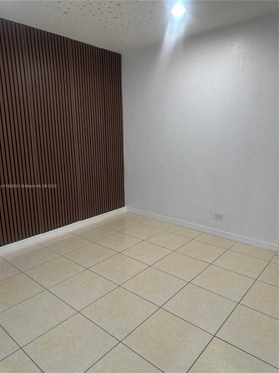 Small Image of 2400 SOUTH WEST 62ND AVE, Miami Number 14