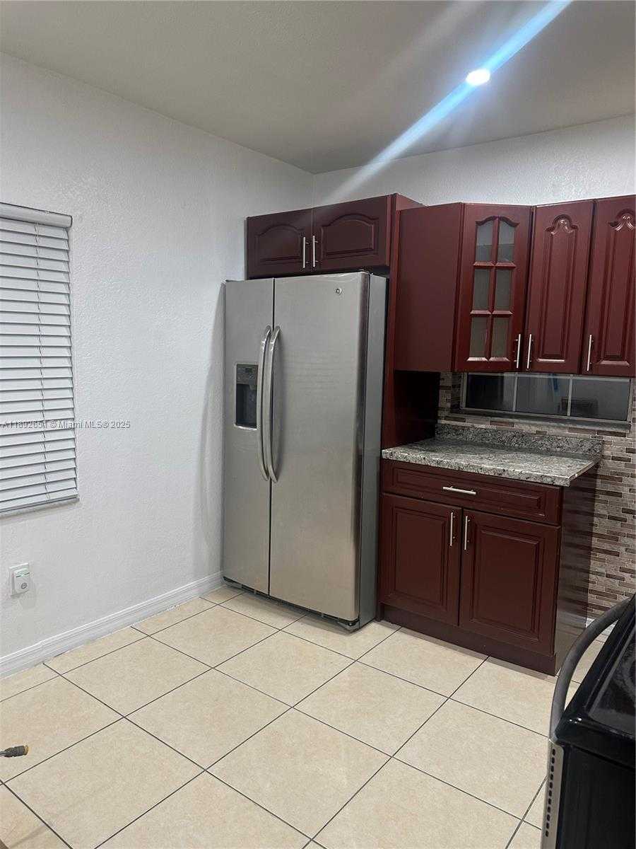 Small Image of 2400 SOUTH WEST 62ND AVE, Miami Number 6