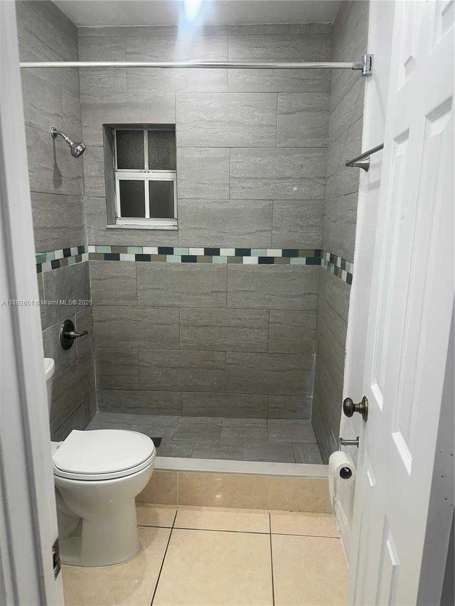 Small Image of 2400 SOUTH WEST 62ND AVE, Miami Number 8