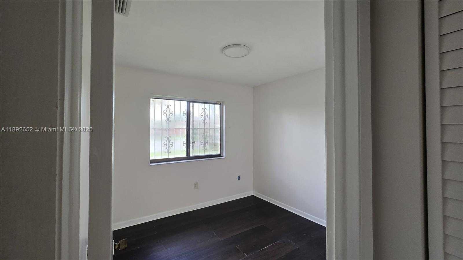 Small Image of 20305 SOUTH WEST 132ND AVE, Miami Number 12