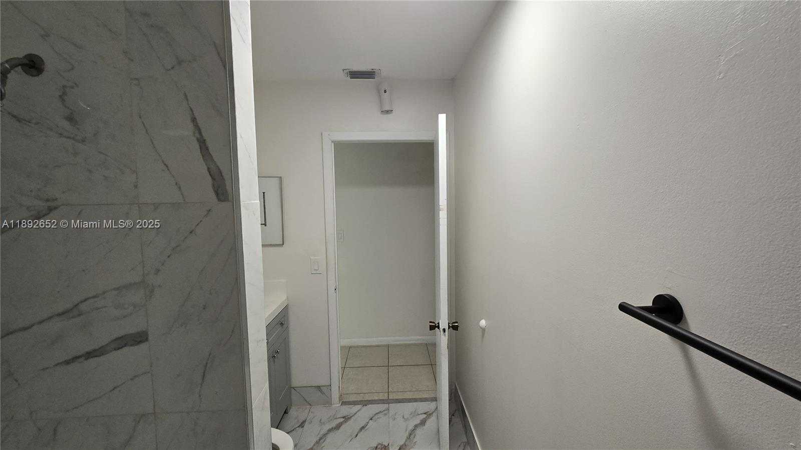 Small Image of 20305 SOUTH WEST 132ND AVE, Miami Number 6