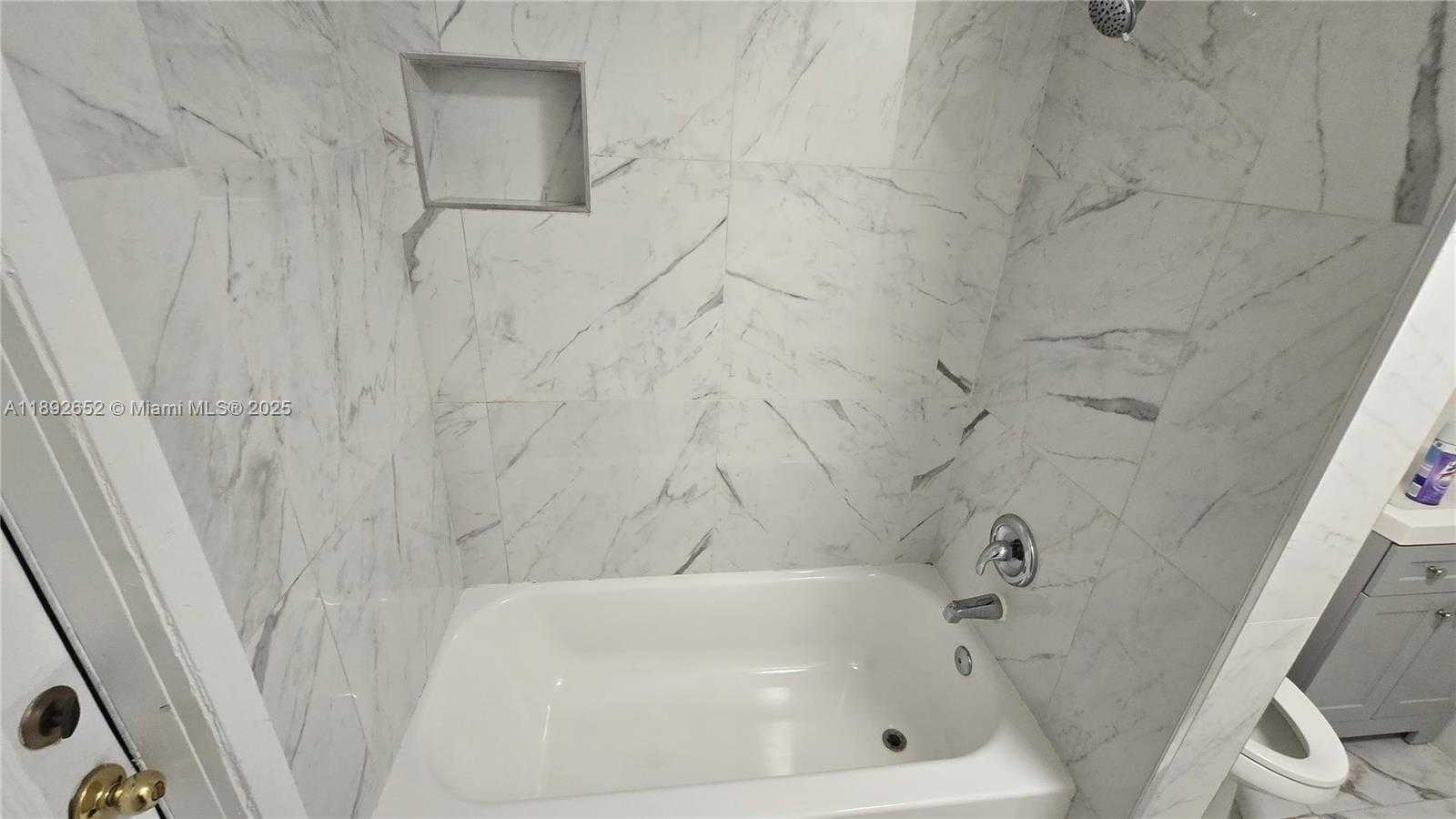Small Image of 20305 SOUTH WEST 132ND AVE, Miami Number 7