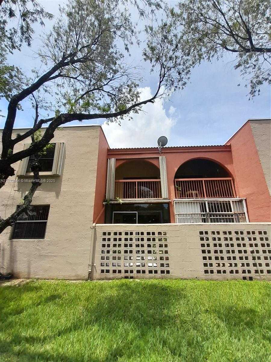 Small Image of 10245 NORTH WEST 9TH ST CIR #204-9, Miami Number 30