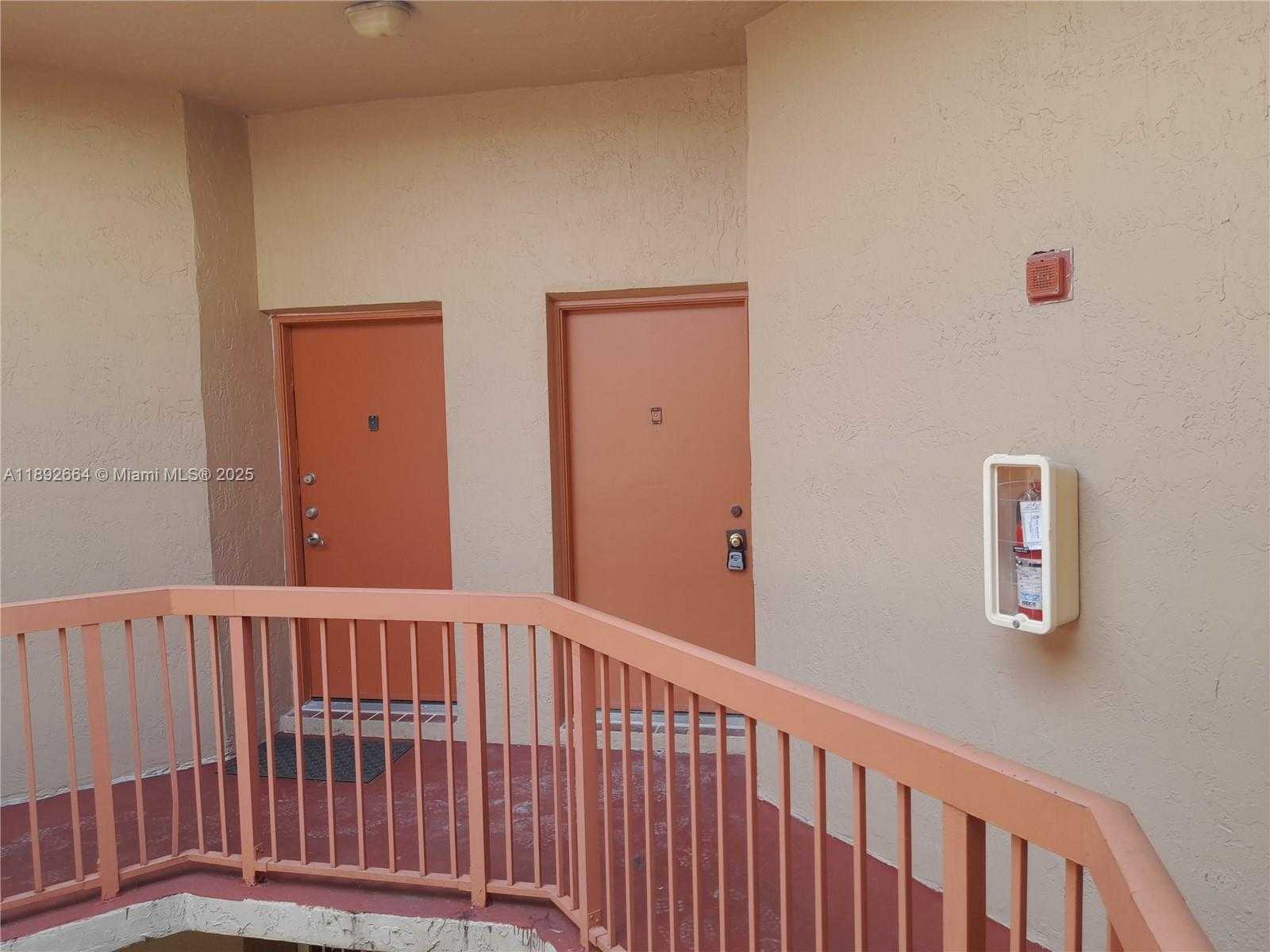 Small Image of 10245 NORTH WEST 9TH ST CIR #204-9, Miami Number 4