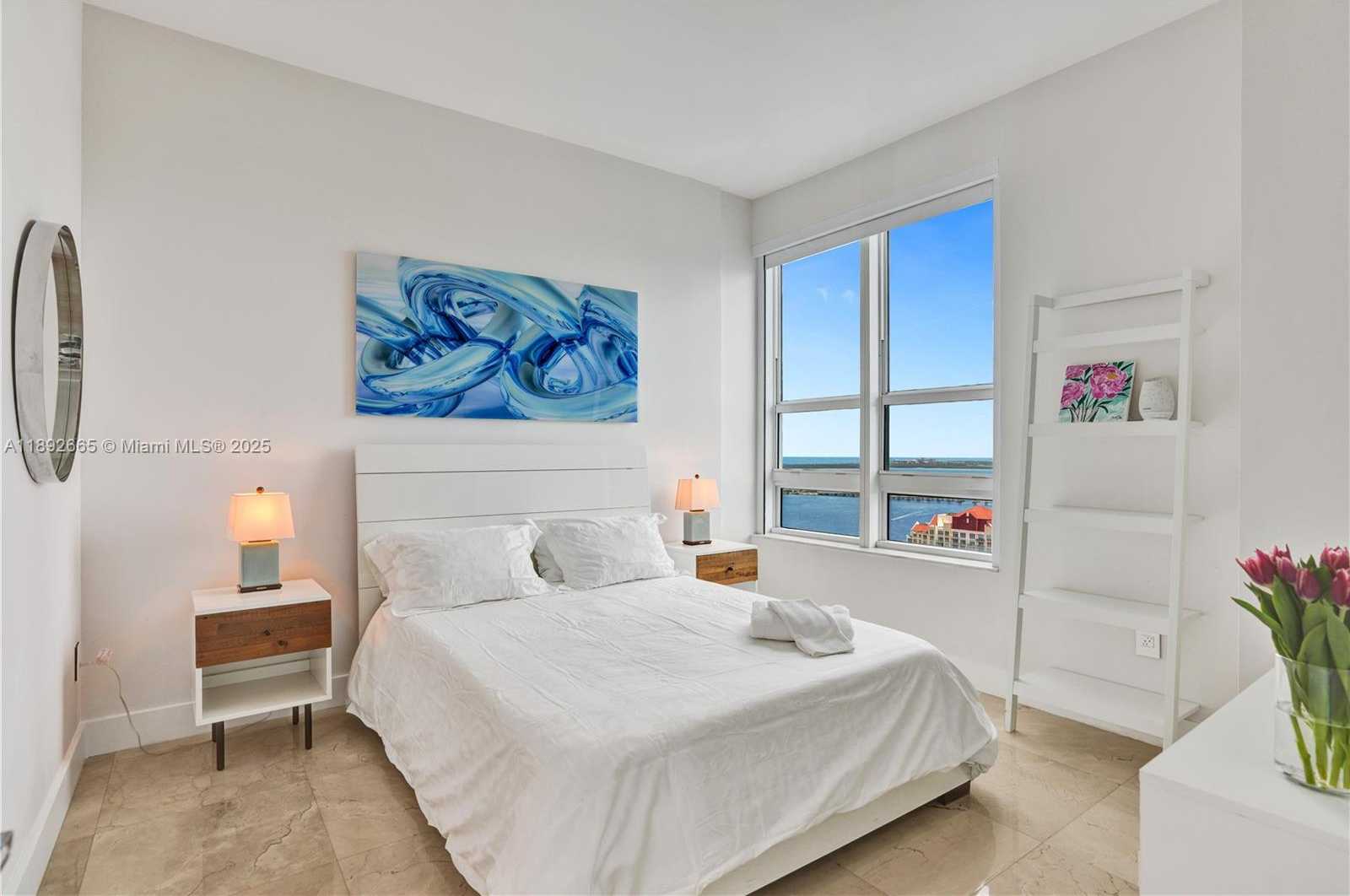 Small Image of 950 BRICKELL BAY DR #4707, Miami Number 14