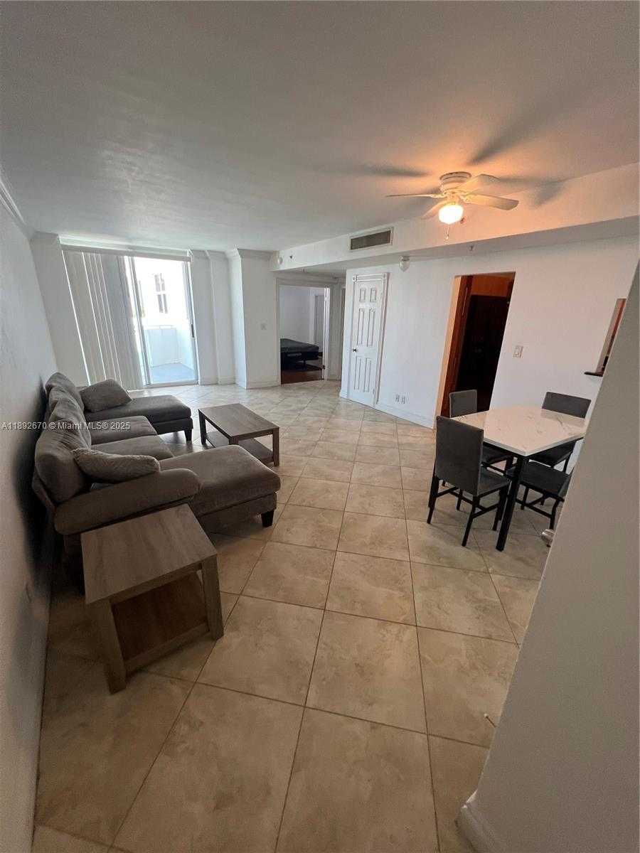 Small Image of 3001 SOUTH OCEAN DR #1535, Hollywood Number 4