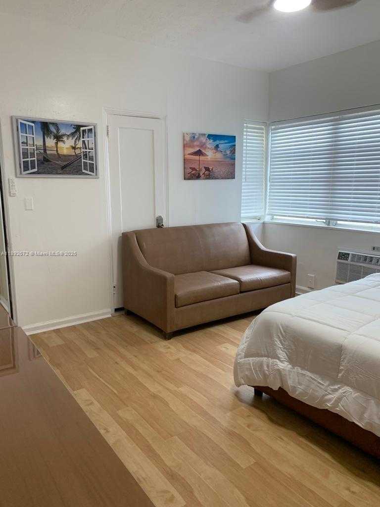 Small Image of 545 MICHIGAN AVE #6, Miami Beach Number 10