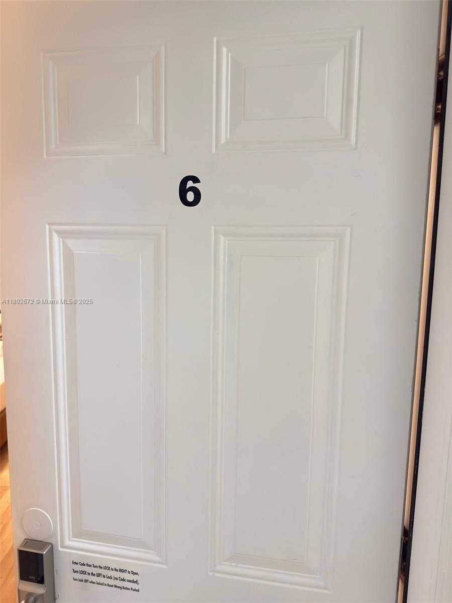 Small Image of 545 MICHIGAN AVE #6, Miami Beach Number 12
