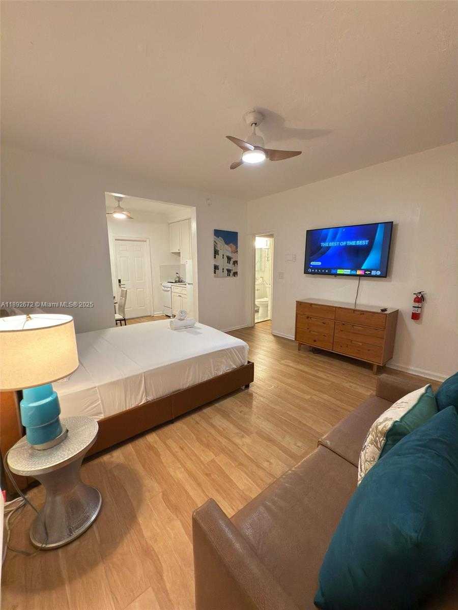 Small Image of 545 MICHIGAN AVE #6, Miami Beach Number 14