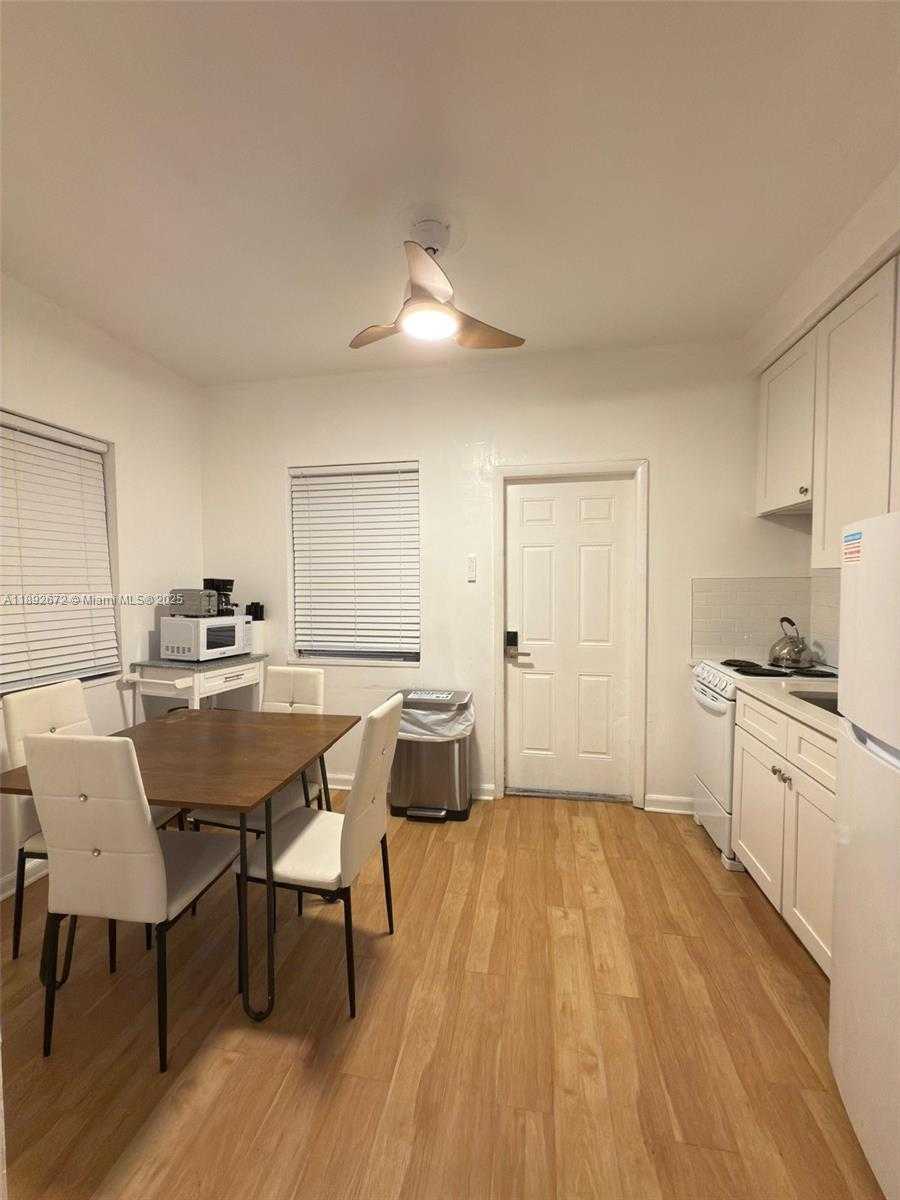 Small Image of 545 MICHIGAN AVE #6, Miami Beach Number 15