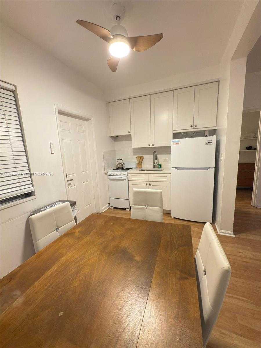 Small Image of 545 MICHIGAN AVE #6, Miami Beach Number 16