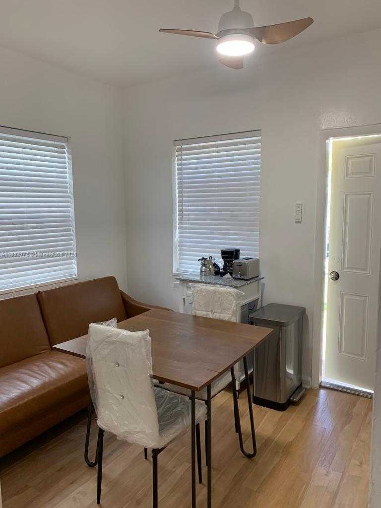 Small Image of 545 MICHIGAN AVE #6, Miami Beach Number 8