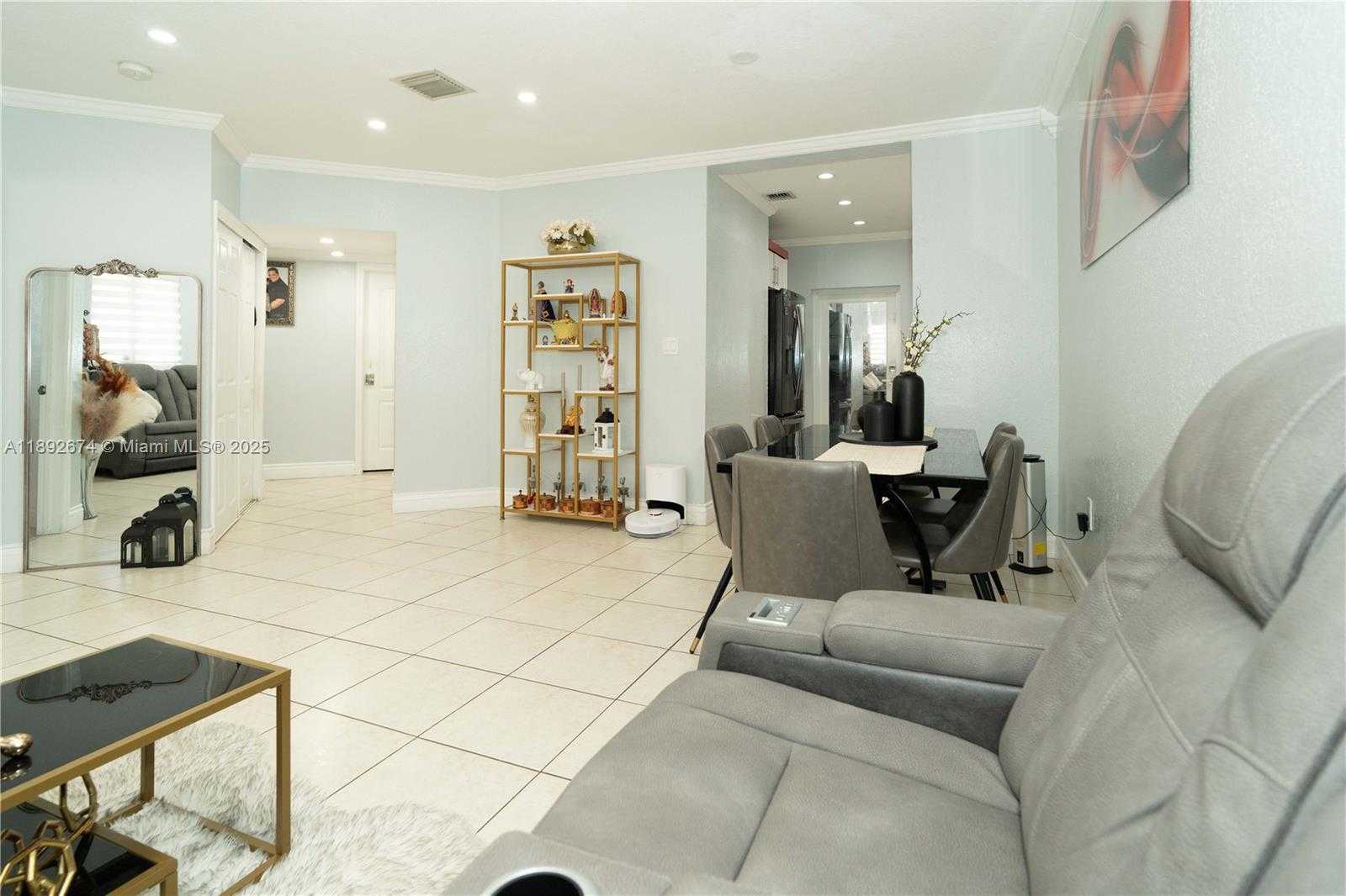 Small Image of 298 EAST 3RD ST #102, Hialeah Number 10
