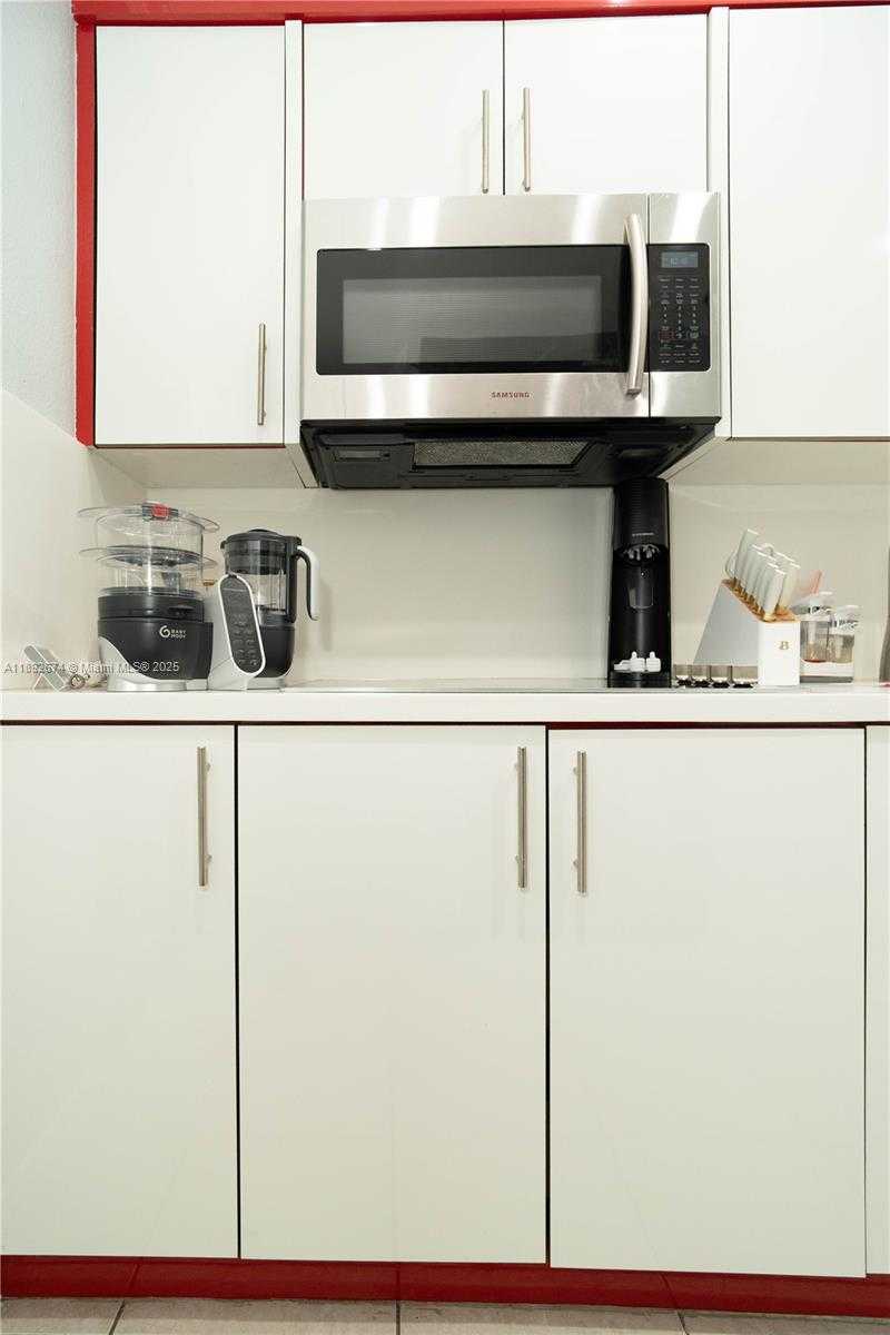Small Image of 298 EAST 3RD ST #102, Hialeah Number 16